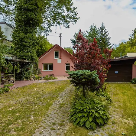 Charming House In The Capital With Two Parking Spaces By Renters Dom wakacyjny *