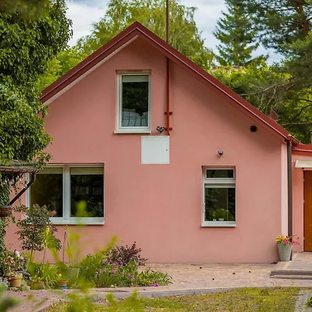 Dom wakacyjny Charming House In The Capital With Two Parking Spaces By Renters *