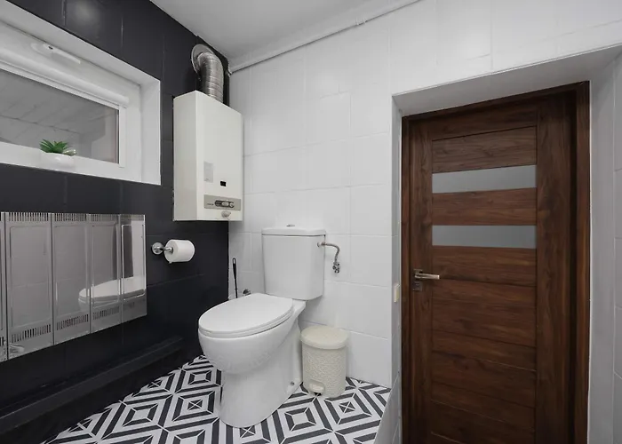 Charming House In The Capital With Two Parking Spaces By Renters * Warszawa