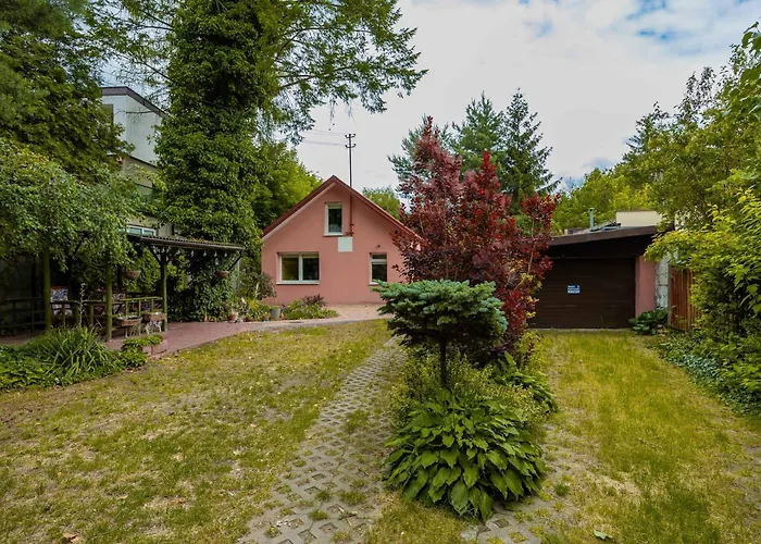 Charming House In The Capital With Two Parking Spaces By Renters Dom wakacyjny *