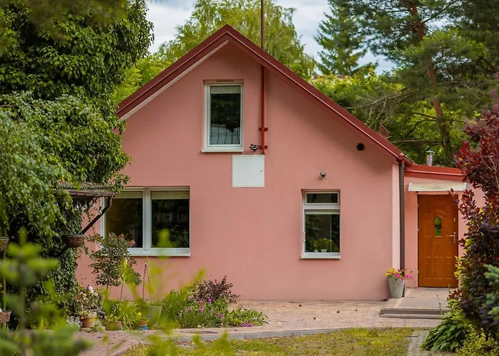 Dom wakacyjny Charming House In The Capital With Two Parking Spaces By Renters *