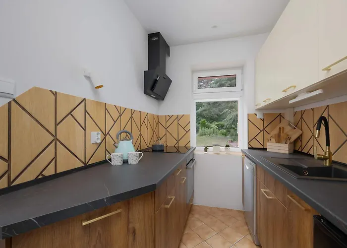 Charming House In The Capital With Two Parking Spaces By Renters * Warszawa