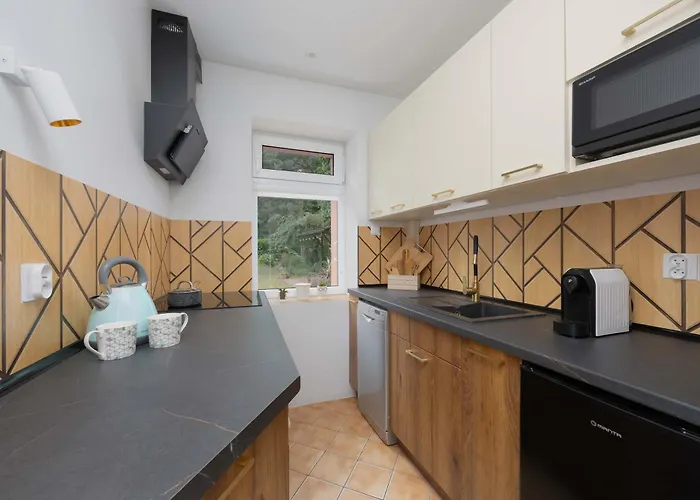 Dom wakacyjny Charming House In The Capital With Two Parking Spaces By Renters *