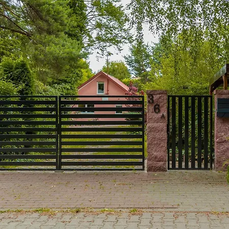 Charming House In The Capital With Two Parking Spaces By Renters *