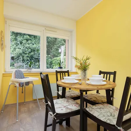 Дом отдыха Charming House In The Capital With Two Parking Spaces By Renters