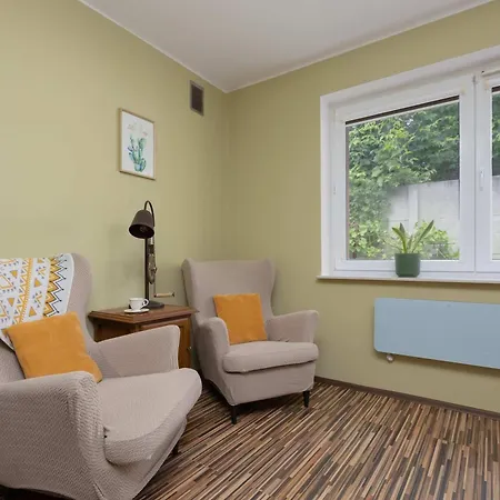 Charming House In The Capital With Two Parking Spaces By Renters Дом отдыха *