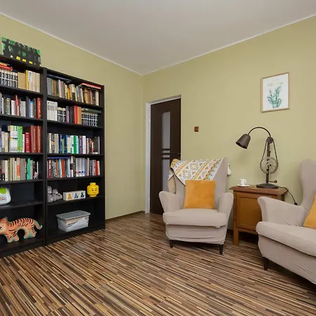 Charming House In The Capital With Two Parking Spaces By Renters Дом отдыха *